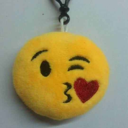 Funny emoji cartoon face plush toys keychain pendant cute soft stuffed QQ mini dolls round smile keyring gift