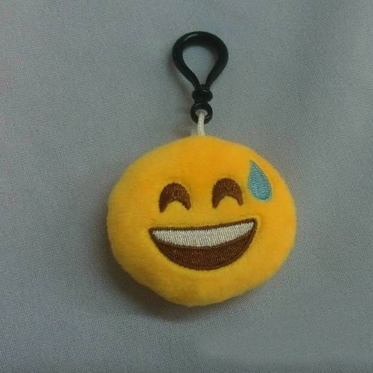 Funny emoji cartoon face plush toys keychain pendant cute soft stuffed QQ mini dolls round smile keyring gift